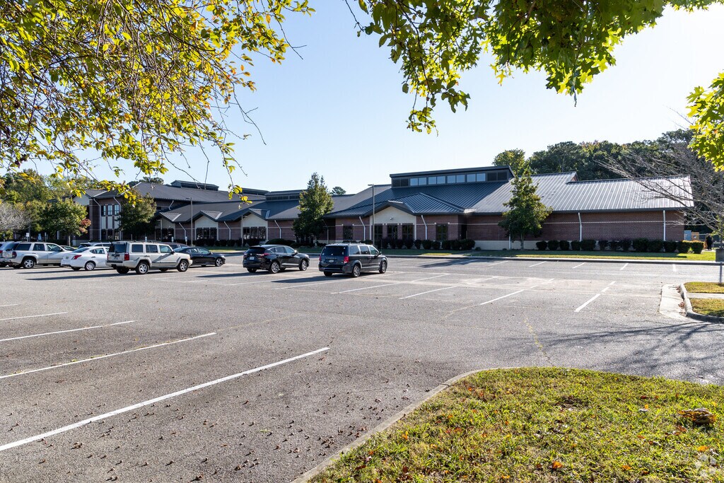 General Stafford Elementary School has students in PK-5th grades in Lee Hall.