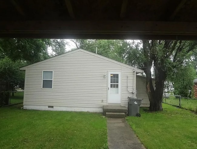 1419 Bacon St, Indianapolis, IN 46227 - photo 7