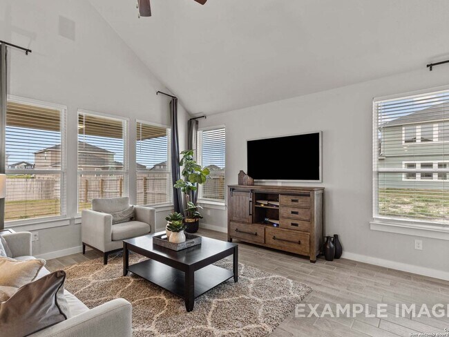 424 Jills Path, Seguin, TX NULL - photo 4