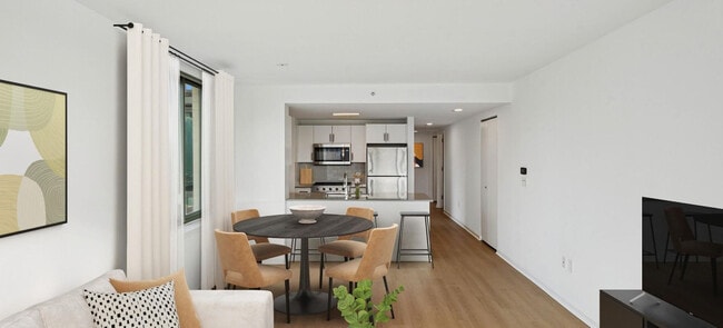 4-75-75 48th Ave unit FL32-ID1369199P, Queens, NY 11109 - photo 6