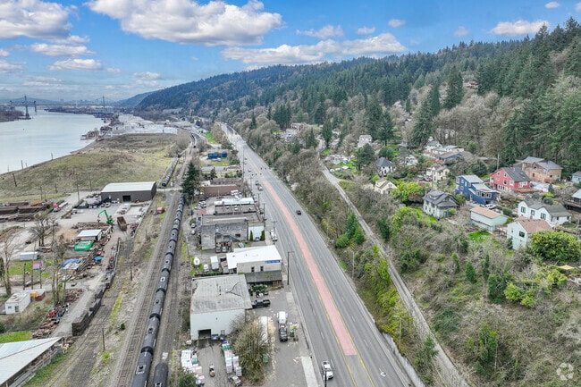 Linnton, a nice retreat from the Downtown Portland hustle and bustle.