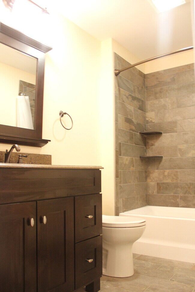 26 Converse Ct unit 3, Burlington, VT 05401 - photo 6