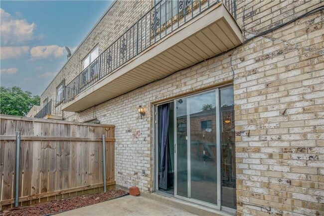 2117 Giuffrias Ave, Metairie, LA 70001 - photo 2