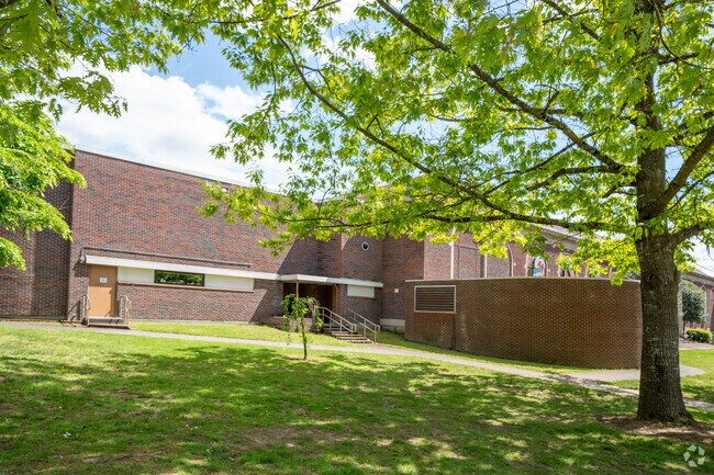 Vancouver School of Arts and Academics 01