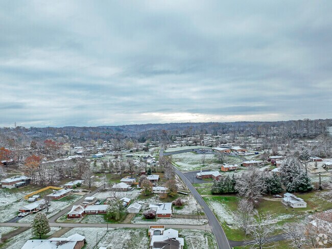 The beauty of the Oakview-Blackburn community is just breathtaking.