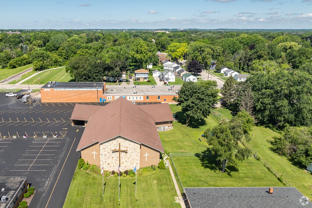 Redeemer Lutheran School is a private elementary school in Green Bay, WI.