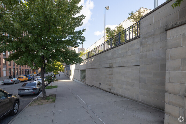 KIPP Academy Elementary School in Concourse Village offers east access from the street.