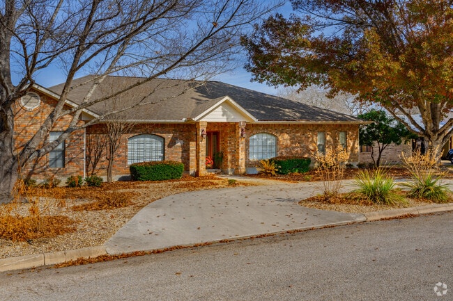 Ranch-style homes are common in Pleasanton, TX.
