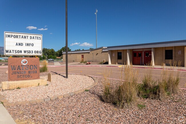 Watson Junior High, in Fountain Valley Ranch, is a high-performing school, with an overall B from Niche.