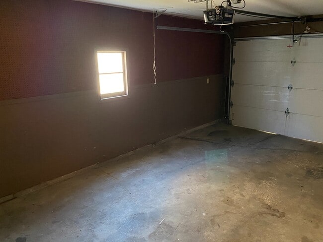 2630 Kennedy Dr, East Moline, IL 61244 - photo 2