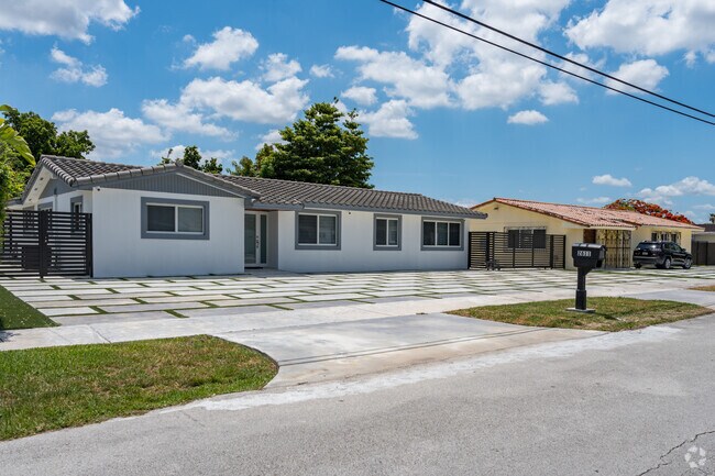 An array of architectural styles can be found in the University Park area.