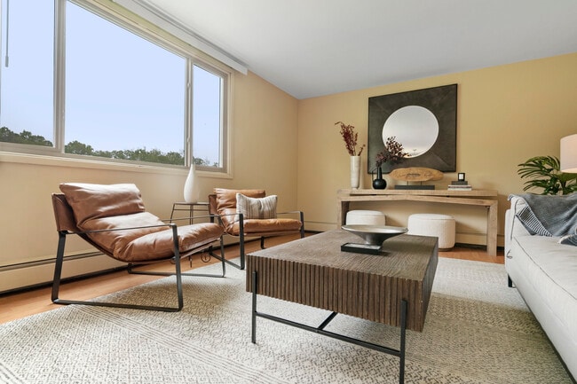 West End Apartments, Golden Valley, MN 55422 - photo 2