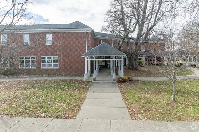 The student population of Scapa at Bluegrass is 277 and the school serves 4-8.