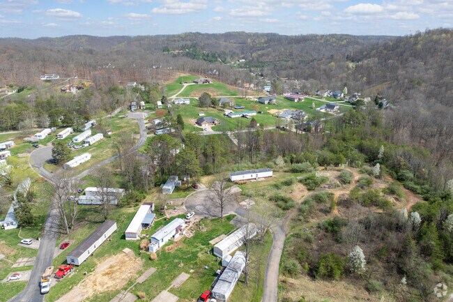Many Scissonville homes are surrounding by a stunning backdrop of mountains and hills.