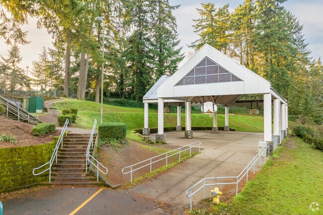 A covered basketball area on the hillside above Discovery Middle School in Lincoln, Vancouver.