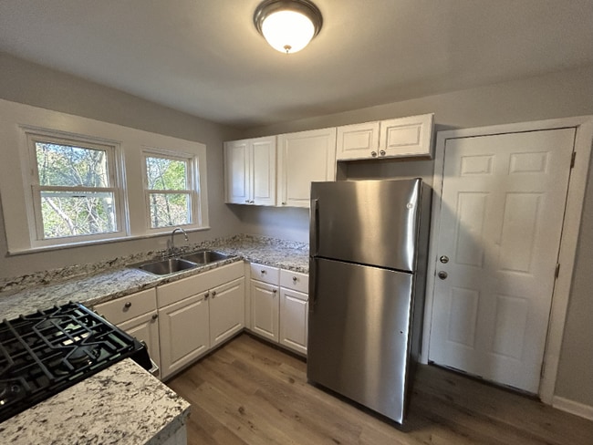 133 Temple Place unit 2 (2nd Floor), Syracuse, NY 13207 - photo 7