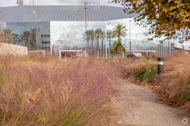 Christ Cathedral Academy has beautiful pathways on campus.