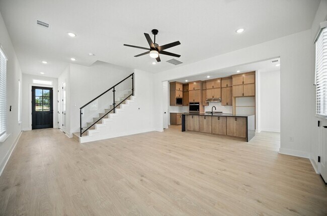 12110 Cearley Dr unit 36447022, Austin, TX 78758 - photo 6