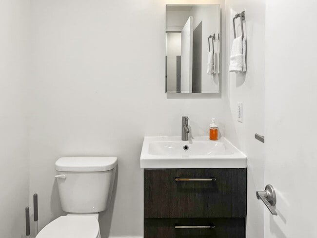 1141 N 4th St unit ID1055792P, Philadelphia, PA 19123 - photo 5
