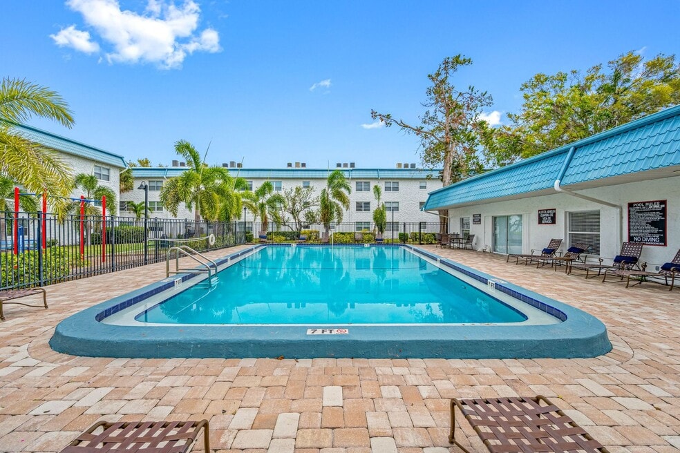 KC Flats Apartments – located in the heart...