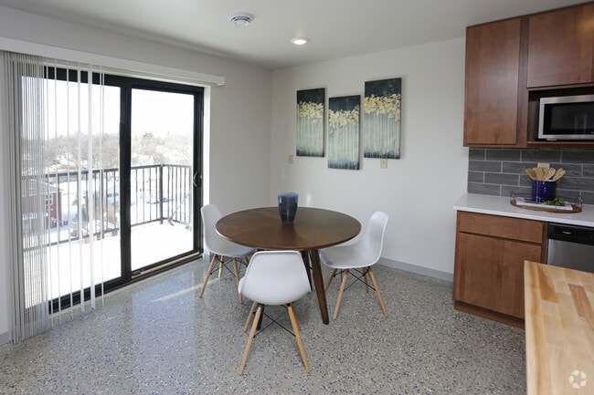 Sheyenne Plaza, West Fargo, ND 58078 - photo 7