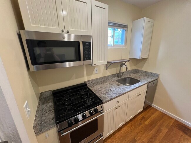 2 Otis St unit 1, Somerville, MA 02145 - photo 3