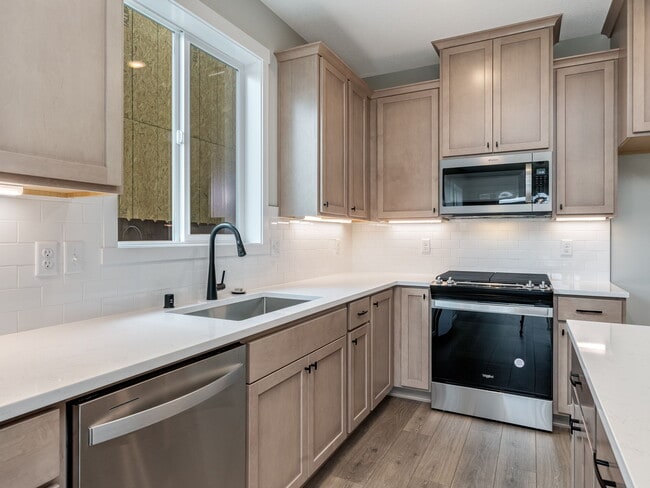 10913 NE 107th Place, Vancouver, WA 98662 - photo 6