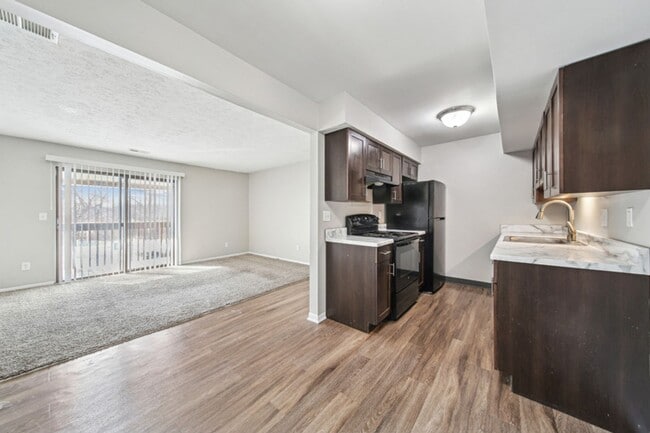 North Branch Apartments, Battle Creek, MI 49014 - photo 3