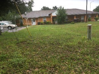 4 5th St SW, Fort Meade, FL 33841