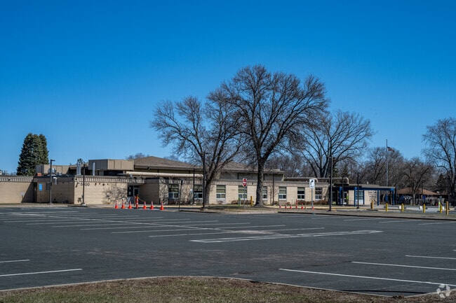 Fair Oaks Elementary School is located in Brooklyn Park, Minnesota.