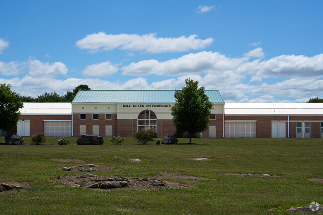 Mill Creek Intermediate School serves the students of Berkley County.