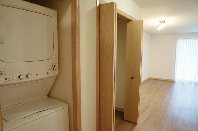 Stone Creek, Madison, WI 53719 - photo 4