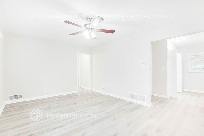 2716 Lancaster Dr, Atlanta, GA 30344 - photo 4