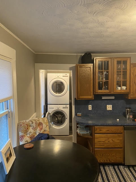 21 Willoughby St unit 21 Willoughby St., Bristol, CT 06010 - photo 2