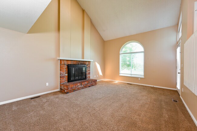 8774 Apache Plume Dr, Parker, CO 80134 - photo 5