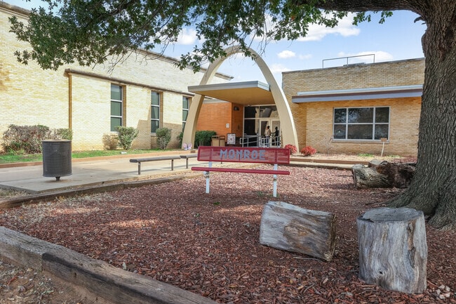 Monroe Elementary challenges students to be the best they can be.