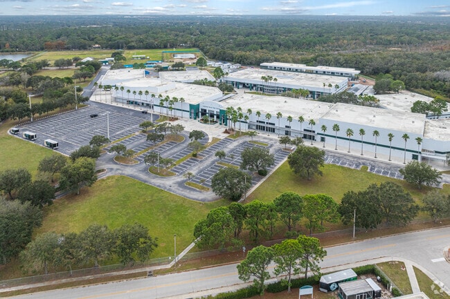 Located in Bradenton, Lakewood Ranch High is a highly rated, public school.