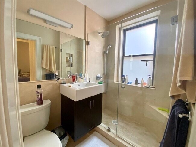 400 Commonwealth Ave unit 13, Boston, MA 02215 - photo 2