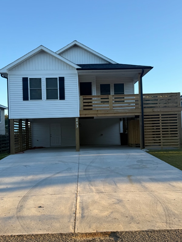 213 W Palmetto St, Kill Devil Hills, NC 27948