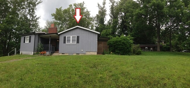 155b Clement St unit 155B CLEMENT ST, Boone, NC 28607 - photo 2