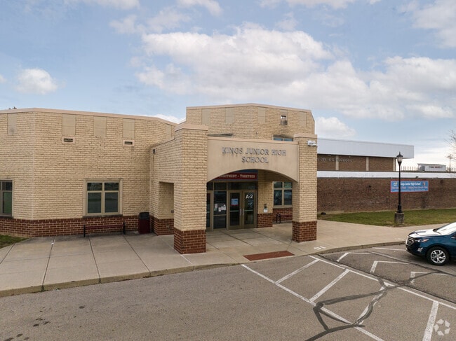 Kings Junior High School
Public Middle School
Kings Mills, Ohio