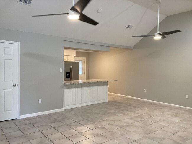 48352 Woodhaven Rd, Tickfaw, LA 70466 - photo 2