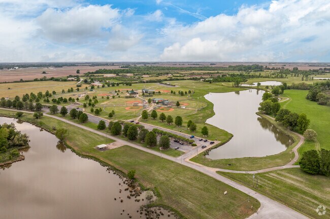 Blytheville Youth Sportsplex is a large city park in Blytheville featuring 8 baseball fields, 2 fishing ponds, and more.