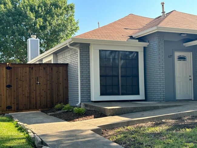 Front view of fence