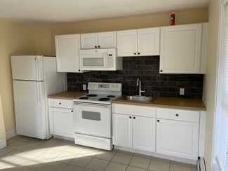 279 Admiral St Unit Admiral St, Providence, RI 02908