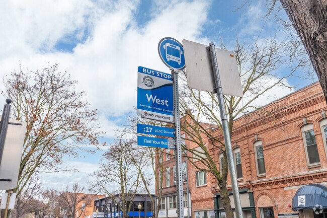 Lewiston has a small bus network that provides alternate transportation for commuters.