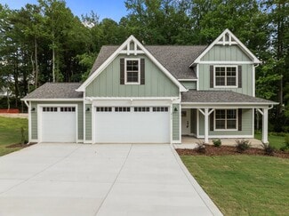 517 Belcroft Dr, Carthage, NC 28327