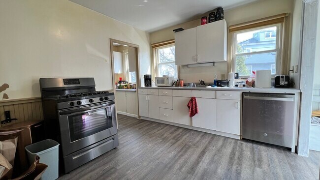 2 High St unit 1, Somerville, MA 02144 - photo 3