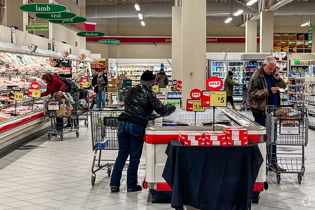 Stop & Shop has great sales every day of the week in Piscataway, NJ.