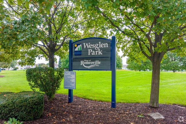 Wesglen Park is located in the center of the neighborhood.